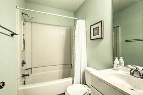 Steps to Sand: Hilton Head Island Condo w/ Pool