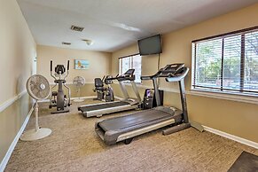 Steps to Sand: Hilton Head Island Condo w/ Pool