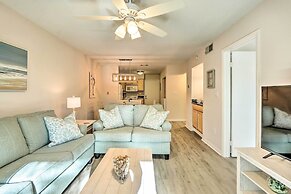 Steps to Sand: Hilton Head Island Condo w/ Pool