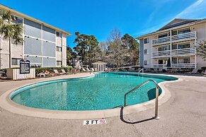 Steps to Sand: Hilton Head Island Condo w/ Pool
