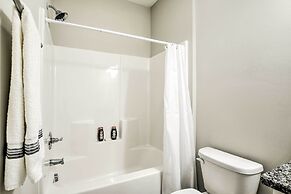 Modern Escape in the Heart of Murrells Inlet