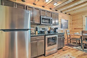 Rustic Chic Gatlinburg Cabin w/ Hot Tub!