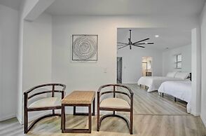 Waterfront Escape: Ozarks Home + Guest House!