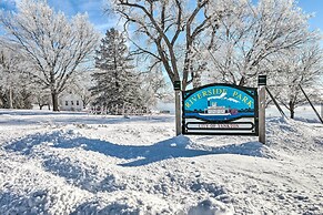 Regal River Retreat in the Heart of Yankton!