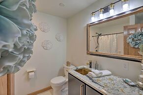 Regal River Retreat in the Heart of Yankton!