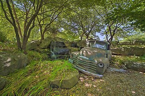 Chalet at Falling Water: Close to Bike Trails