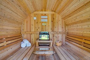 Walk to Lake: Stunning Central Florida Home!