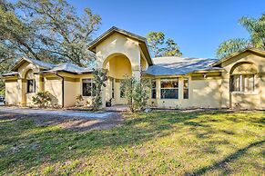 Walk to Lake: Stunning Central Florida Home!