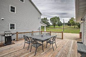 Lakefront Studio Guest Home on Hermann Wine Trail!
