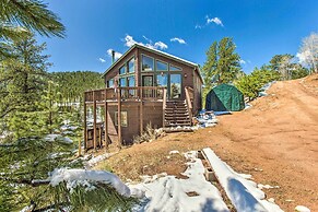 Cozy Bailey Cabin w/ Sweeping Mountain Views!