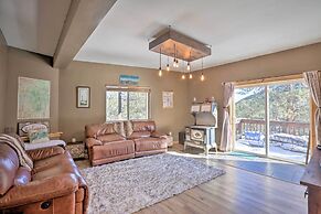 Cozy Bailey Cabin w/ Sweeping Mountain Views!