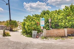 Clearwater Beach Hideaway: Walkable Location!