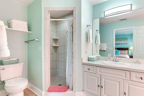 Clearwater Beach Hideaway: Walkable Location!