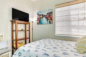 Clearwater Beach Hideaway: Walkable Location!