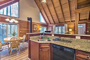 Wintergreen Home w/ Deck - Near Skiing & Hiking!