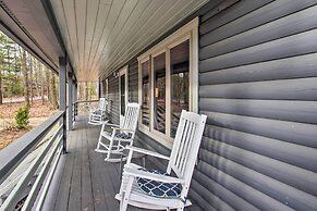 Wintergreen Home w/ Deck - Near Skiing & Hiking!