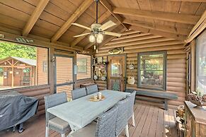 Spacious 'eagle's View' Luxury Cabin w/ Views