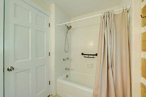 15 Mins to Polar Express: Cabin w/ Hot Tub!