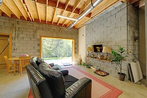 15 Mins to Polar Express: Cabin w/ Hot Tub!