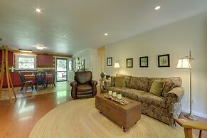 15 Mins to Polar Express: Cabin w/ Hot Tub!