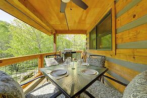 15 Mins to Polar Express: Cabin w/ Hot Tub!