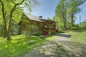 15 Mins to Polar Express: Cabin w/ Hot Tub!