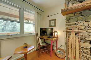 15 Mins to Polar Express: Cabin w/ Hot Tub!