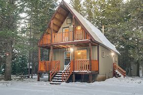 Family Cabin w/ Fire Pit - 25 Miles to Yellowstone