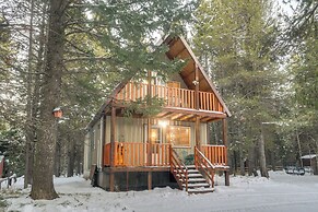 Family Cabin w/ Fire Pit - 25 Miles to Yellowstone