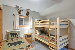 Family Cabin w/ Fire Pit - 25 Miles to Yellowstone