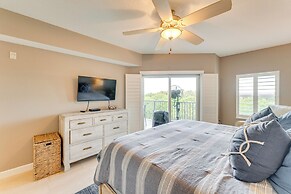 New Smyrna Beach Condo w/ Balcony & Pool Access