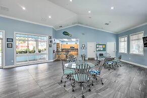 New Smyrna Beach Condo w/ Balcony & Pool Access