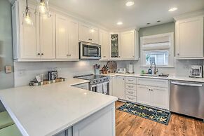 Spacious Beach Cottage w/ Private Dock Access