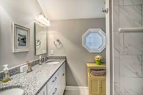 Spacious Beach Cottage w/ Private Dock Access