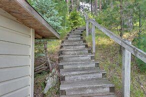 Pequot Lakes Cabin Retreat w/ Dock & Bikes!