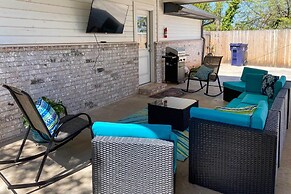Modern OKC Retreat: Half-mile to Plaza District!