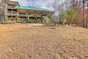 Expansive Murphy Retreat w/ Mountain Views!