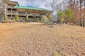 Expansive Murphy Retreat w/ Mountain Views!