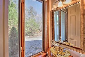 Expansive Murphy Retreat w/ Mountain Views!