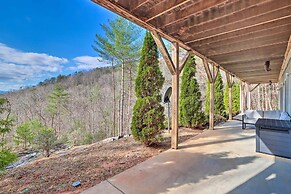 Expansive Murphy Retreat w/ Mountain Views!