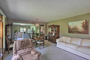 Charming Lewiston Apt: 10 Miles to Niagara Falls!