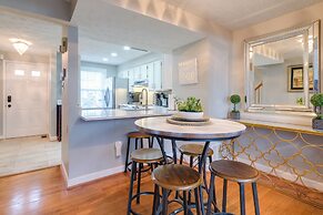 Quaint Arlington Vacation Rental w/ Patio!