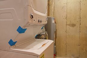 Quaint Arlington Vacation Rental w/ Patio!