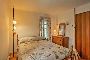 Cozy Cottage on Caroga Lake w/ Waterfront Fire Pit