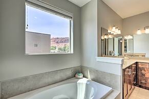 Luxury Downtown Moab Townhome w/ Pool Access!