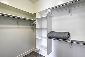 Luxury Downtown Moab Townhome w/ Pool Access!