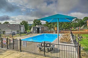 Beautiful Branson Condo w/ Golf + Pool Access!