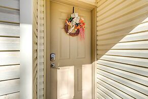 Beautiful Branson Condo w/ Golf + Pool Access!