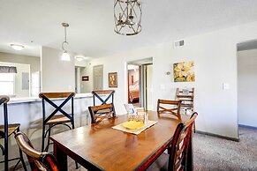 Beautiful Branson Condo w/ Golf + Pool Access!