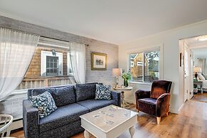 Quaint 'sur La Mer' Cottage w/ Deck, Fire Pit